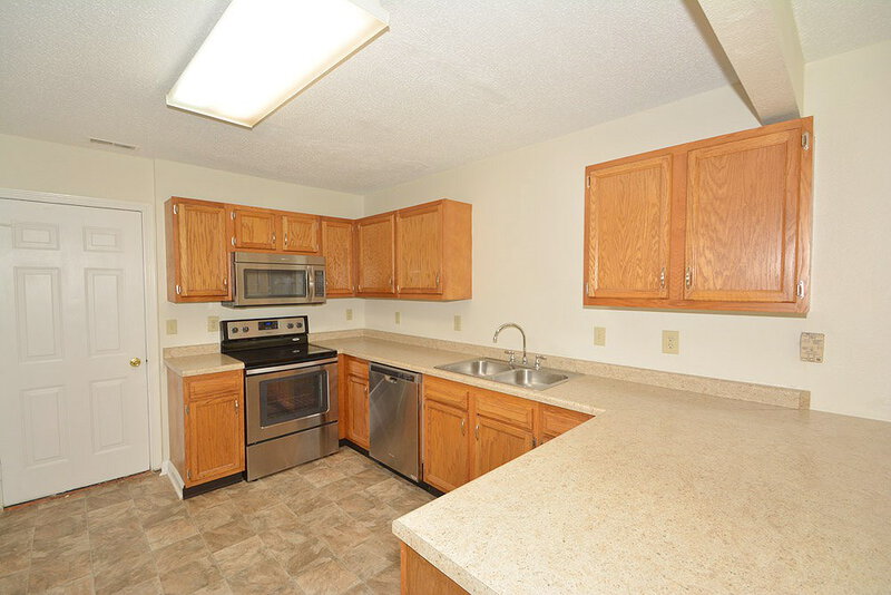 1,750/Mo, 3419 W 52nd St Indianapolis, IN 46228 photo View 2