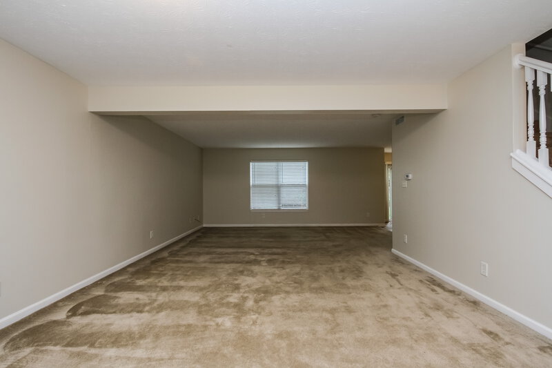 1,815/Mo, 4320 Inglewood Ct Greenwood, IN 46143 Living Room View