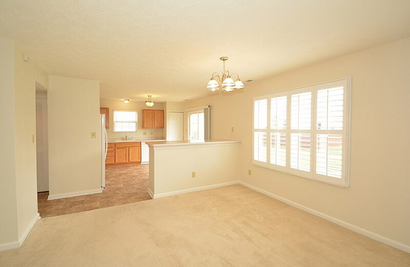 1,740/Mo, 3257 Monterey Dr Whiteland, IN 46184 Dining Room View
