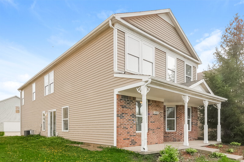 1,850/Mo, 10121 Cumberland Pointe Blvd Noblesville, IN 46060 Front View