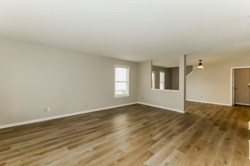 1,850/Mo, 10121 Cumberland Pointe Blvd Noblesville, IN 46060 Living Room View