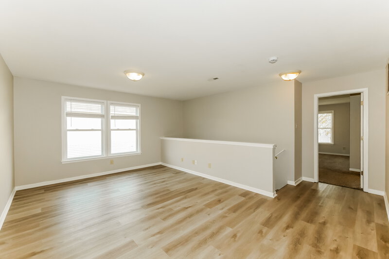 1,850/Mo, 10121 Cumberland Pointe Blvd Noblesville, IN 46060 Loft View