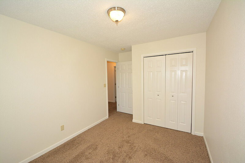 1,450/Mo, 645 Woodfield Cir Avon, IN 46123 Bedroom View 2