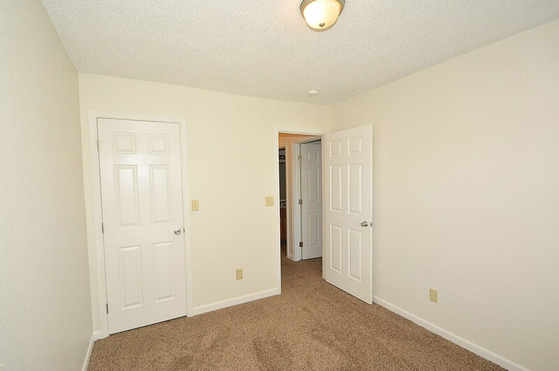 1,450/Mo, 645 Woodfield Cir Avon, IN 46123 Bedroom View 4