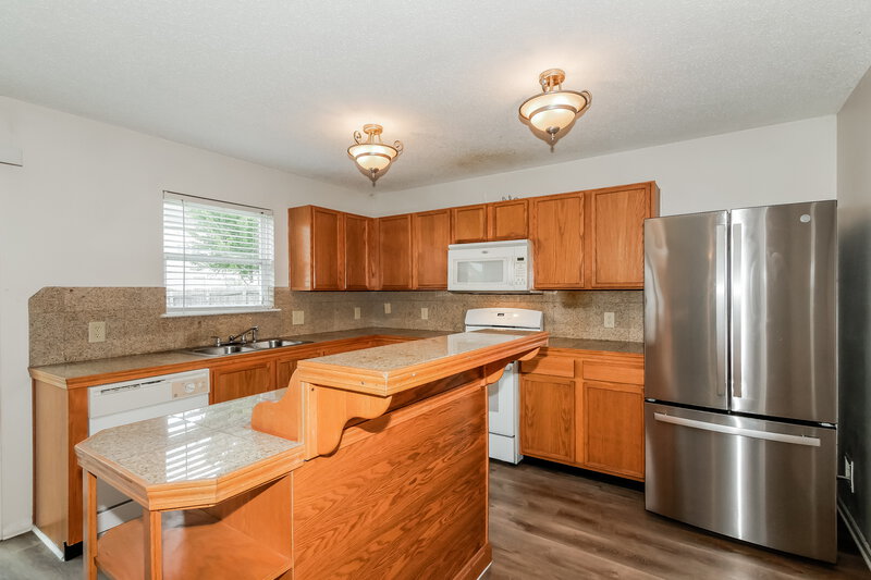 1,900/Mo, 10226 Homestead Dr Brownsburg, IN 46112 Kitchen View