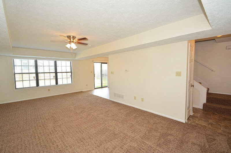 1,620/Mo, 6784 Dunsany Ln Indianapolis, IN 46254 Family Room View 2