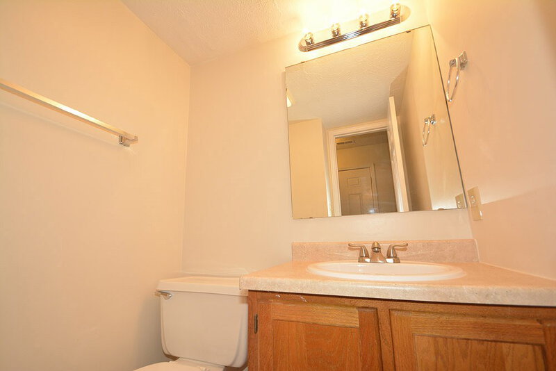 1,620/Mo, 6784 Dunsany Ln Indianapolis, IN 46254 Bathroom View