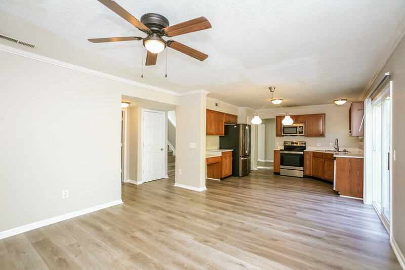 2,060/Mo, 3146 Crestwell Dr Indianapolis, IN 46268 Dining Room View