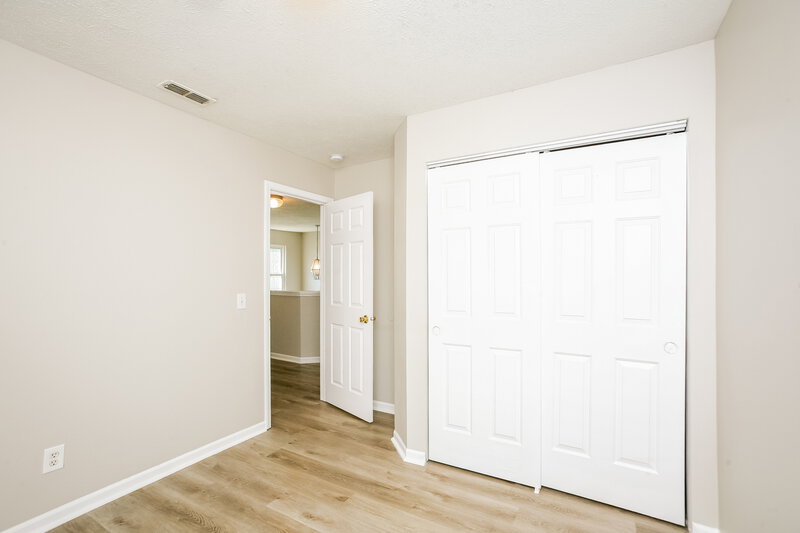 2,060/Mo, 3146 Crestwell Dr Indianapolis, IN 46268 Bedroom View