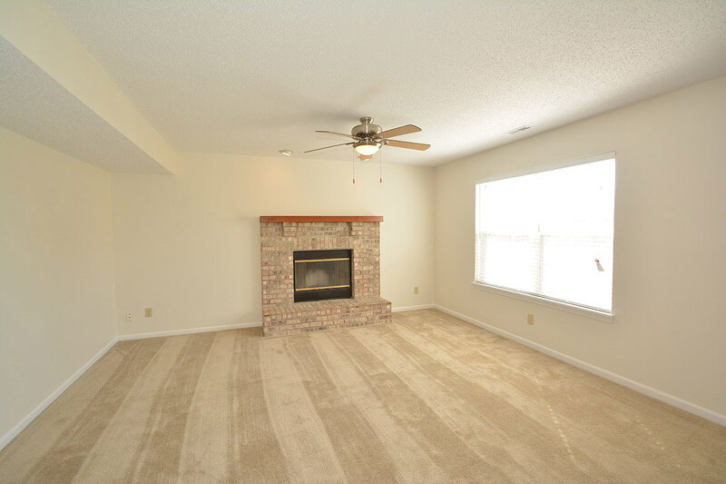 1,860/Mo, 1691 Eastfork Dr Brownsburg, IN 46112 Family Room View