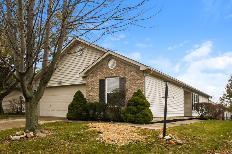 1,975/Mo, 15462 Ten Point Dr Noblesville, IN 46060 Misc View