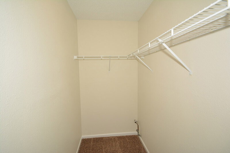 1,650/Mo, 15462 Ten Point Dr Noblesville, IN 46060 Master Closet View