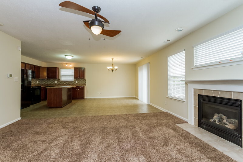 1,495/Mo, 3707 Whistlewood Ln Indianapolis, IN 46239 Living Room View 2