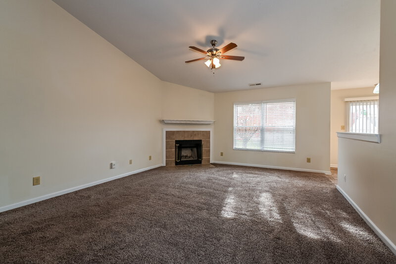 1,695/Mo, 7847 Cole Wood Blvd Indianapolis, IN 46239 Living Room View 2