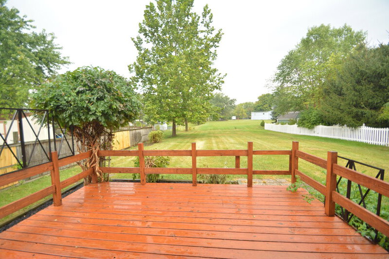2,090/Mo, 142 Southridge Ln Westfield, IN 46074 Deck View