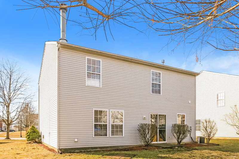 2,065/Mo, 10834 Timothy Ln Indianapolis, IN 46231 Rear View