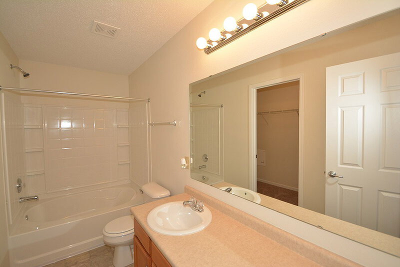 1,560/Mo, 2015 Morning Light Ln Greenwood, IN 46143 Master Bathroom View
