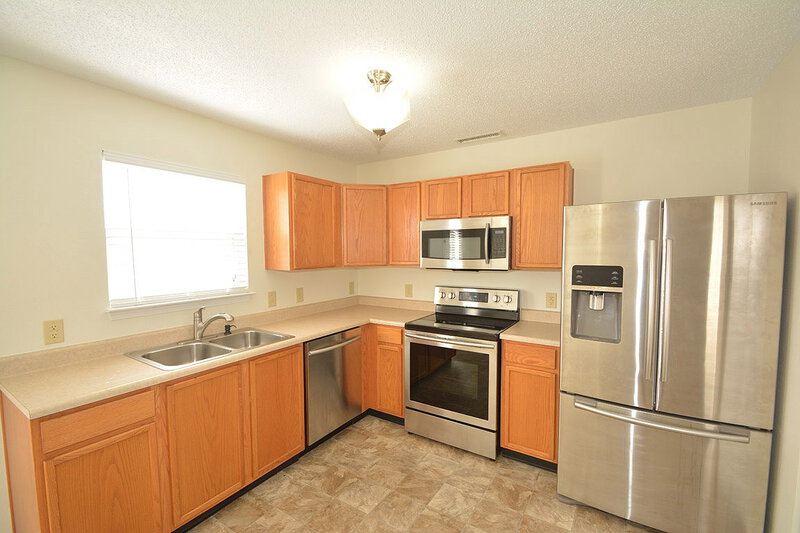 1,455/Mo, 8623 Bluff Point Dr Camby, IN 46113 Kitchen View 3