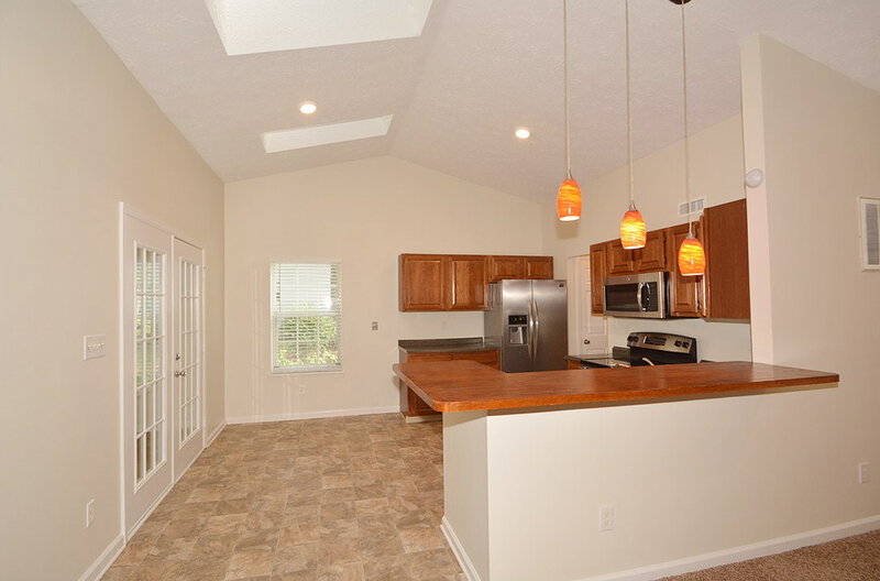 1,655/Mo, 3628 Crickwood Ct Indianapolis, IN 46268 Kitchen View