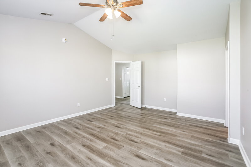 1,915/Mo, 1684 Creekside Dr Brownsburg, IN 46112 Main Bedroom View