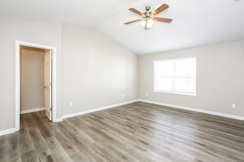 1,915/Mo, 1684 Creekside Dr Brownsburg, IN 46112 Main Bedroom View 2