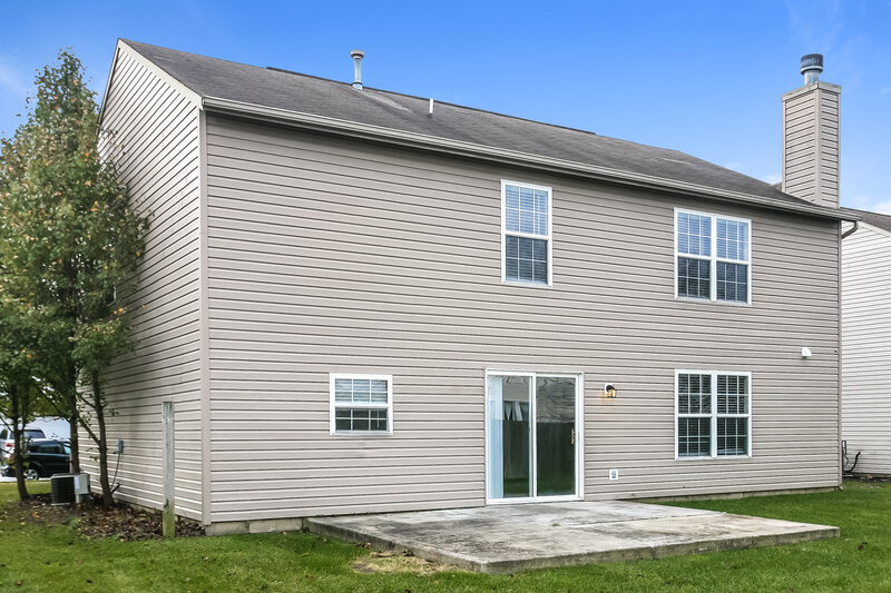 1,915/Mo, 1684 Creekside Dr Brownsburg, IN 46112 Rear View