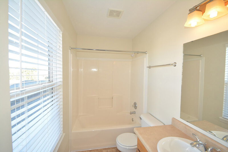 1,950/Mo, 6439 Kelsey Dr Indianapolis, IN 46268 Master Bathroom View