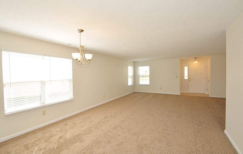 2,150/Mo, 13019 Quarterback Ln Fishers, IN 46037 Dining Living Room View