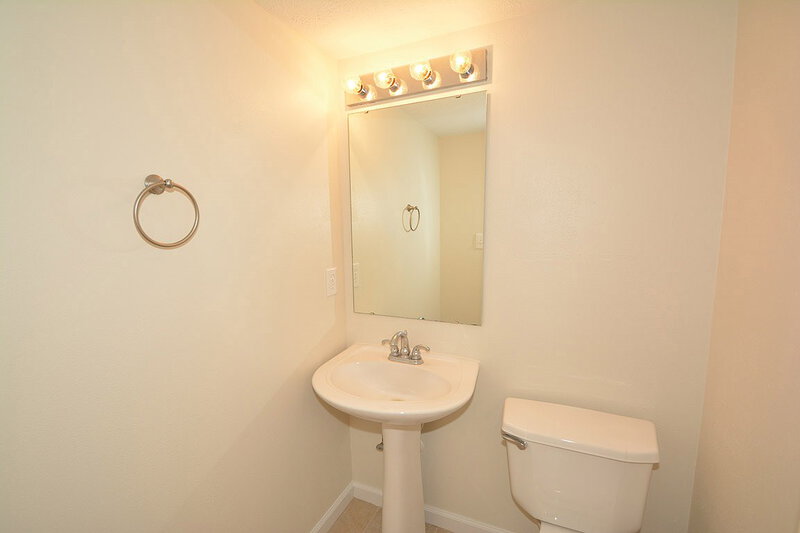 2,290/Mo, 11940 Jesterwood Dr Fishers, IN 46037 Bathroom View