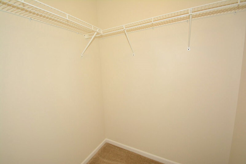 2,290/Mo, 11940 Jesterwood Dr Fishers, IN 46037 Closet View
