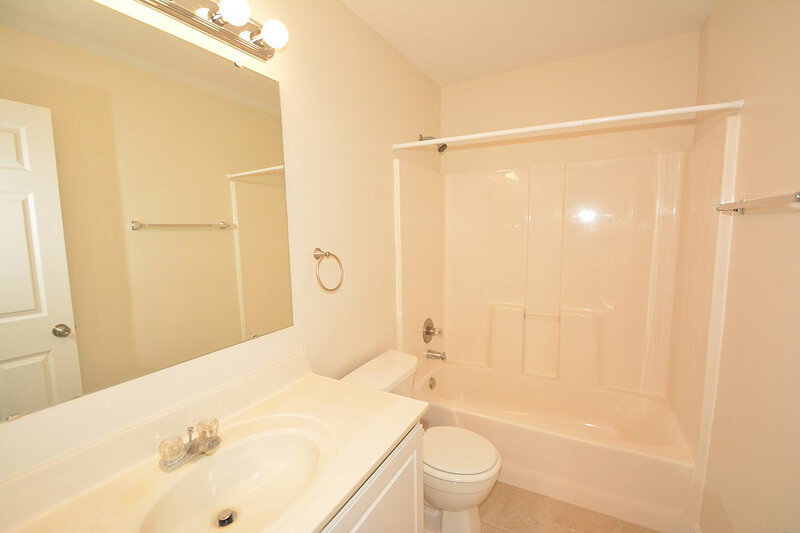 2,290/Mo, 11940 Jesterwood Dr Fishers, IN 46037 Bathroom View 2