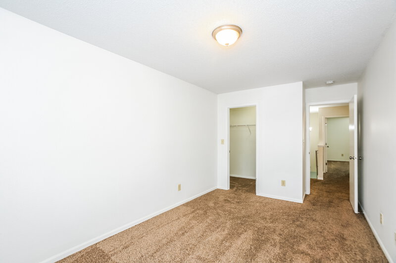 1,650/Mo, 7611 Buck Run Ct Indianapolis, IN 46217 Bedroom View 2