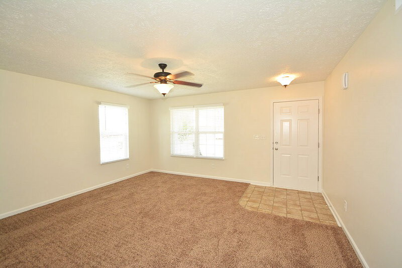 2,550/Mo, 1215 Fiesta Dr Franklin, IN 46131 Family Room View