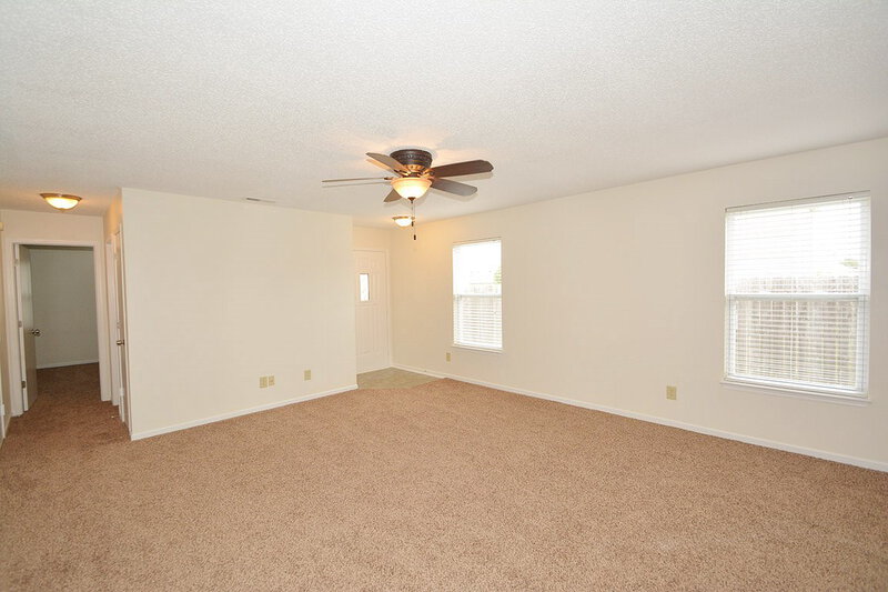 1,420/Mo, 8561 Bluff Point Dr Camby, IN 46113 Family Room View