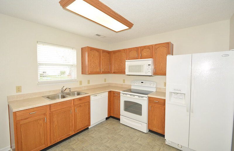 1,420/Mo, 8561 Bluff Point Dr Camby, IN 46113 Kitchen View 5