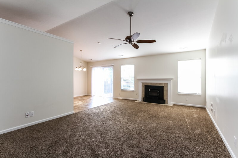 1,450/Mo, 8804 N White Tail Trl McCordsville, IN 46055 Living Room View 2