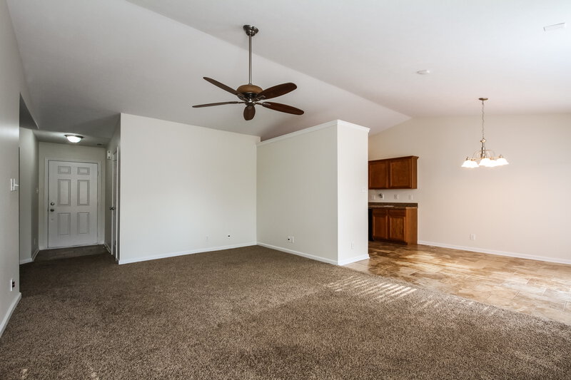 1,450/Mo, 8804 N White Tail Trl McCordsville, IN 46055 Living Room View 3