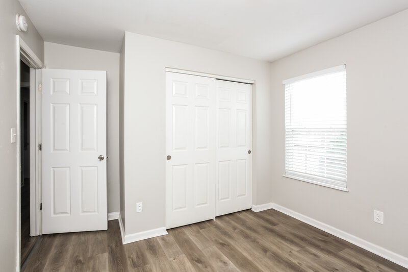 1,755/Mo, 2335 Layton Park Dr Indianapolis, IN 46239 Bedroom View 3