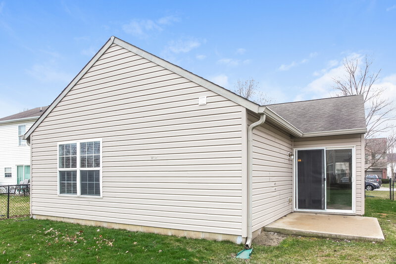 1,755/Mo, 2335 Layton Park Dr Indianapolis, IN 46239 Rear View