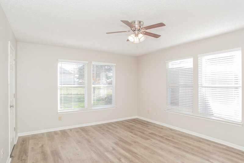 1,790/Mo, 6241 Amber Valley Ln Indianapolis, IN 46237 Main Bedroom View 2