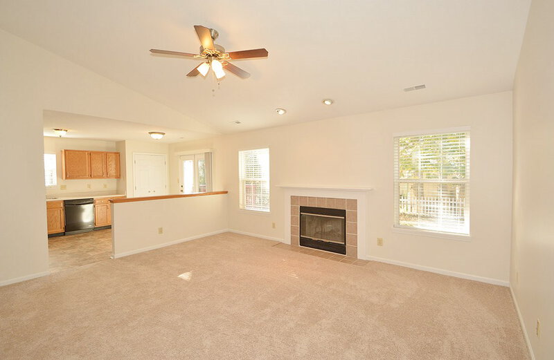 1,270/Mo, 8419 Country Charm Dr Indianapolis, IN 46234 Family Room View 2