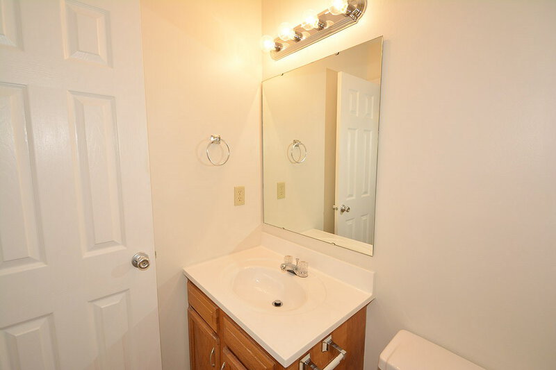 1,270/Mo, 8419 Country Charm Dr Indianapolis, IN 46234 Master Bathroom View 2