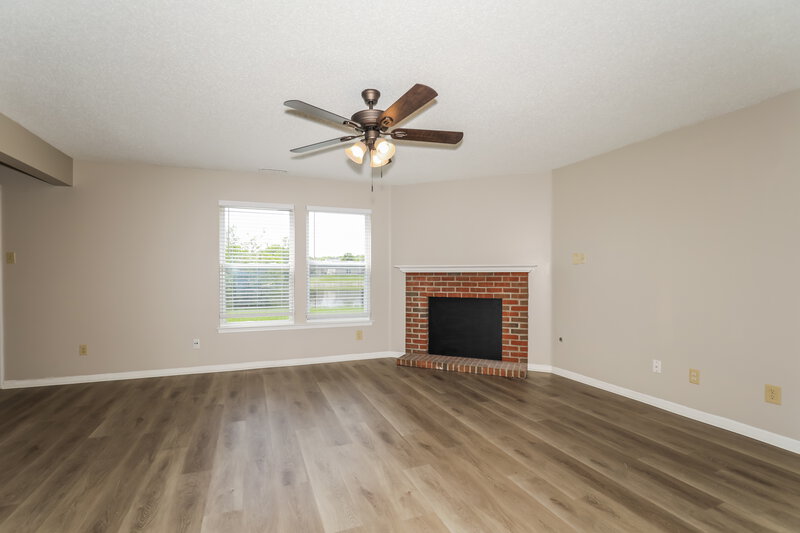 2,200/Mo, 8234 Gathering Cir Indianapolis, IN 46259 Living Room View 2