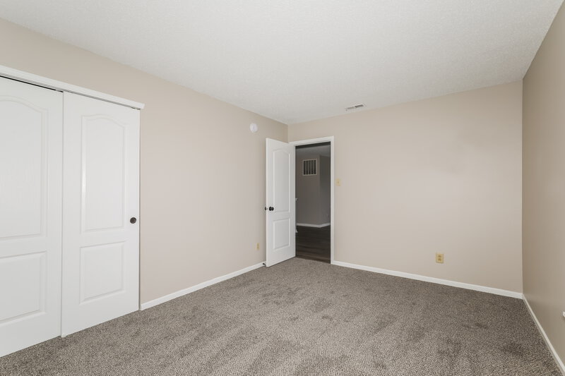 2,200/Mo, 8234 Gathering Cir Indianapolis, IN 46259 Main Bedroom View