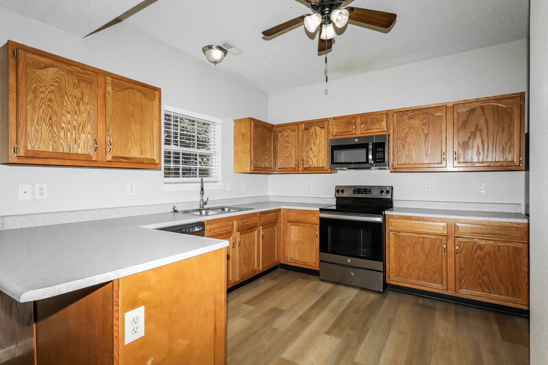 2,025/Mo, 4650 Whitview Ln Indianapolis, IN 46237 Misc View 2