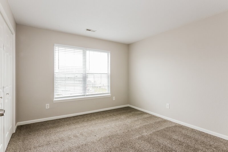 2,010/Mo, 4650 Whitview Ln Indianapolis, IN 46237 Bedroom View