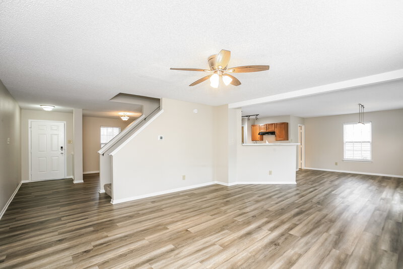 1,985/Mo, 9454 W Canoe Trl Pendleton, IN 46064 Living Room View