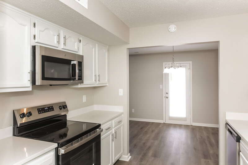 1,760/Mo, 3937 Candle Berry Dr Indianapolis, IN 46235 Kitchen View 2