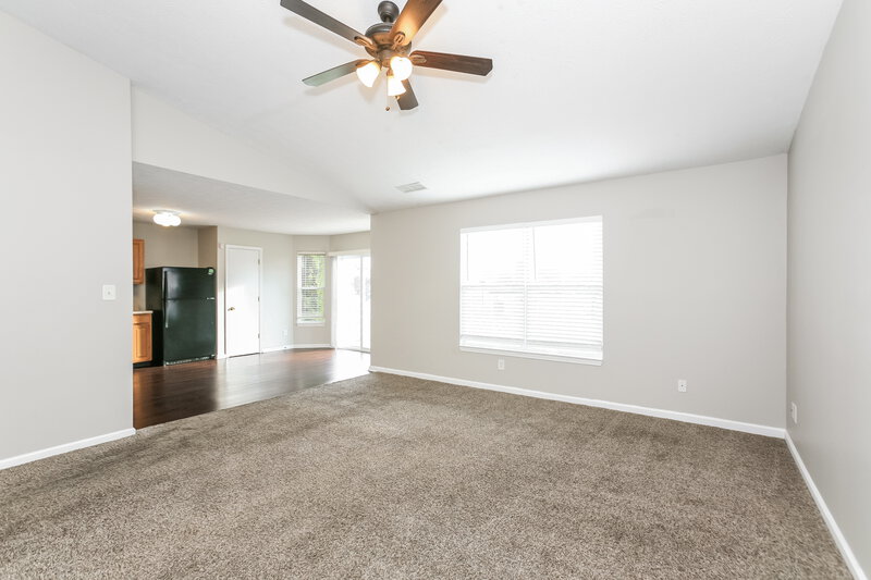 2,155/Mo, 1083 Pine Ridge Way Brownsburg, IN 46112 Living Room View