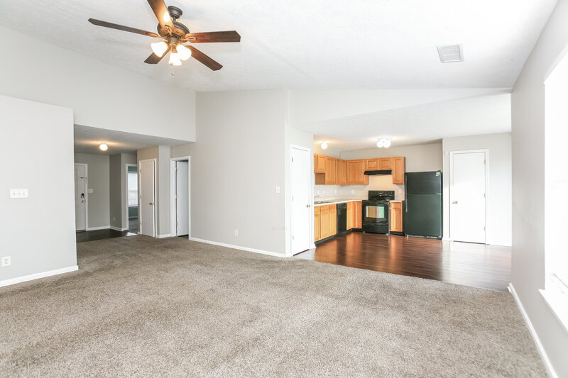 2,155/Mo, 1083 Pine Ridge Way Brownsburg, IN 46112 Living Room View 2